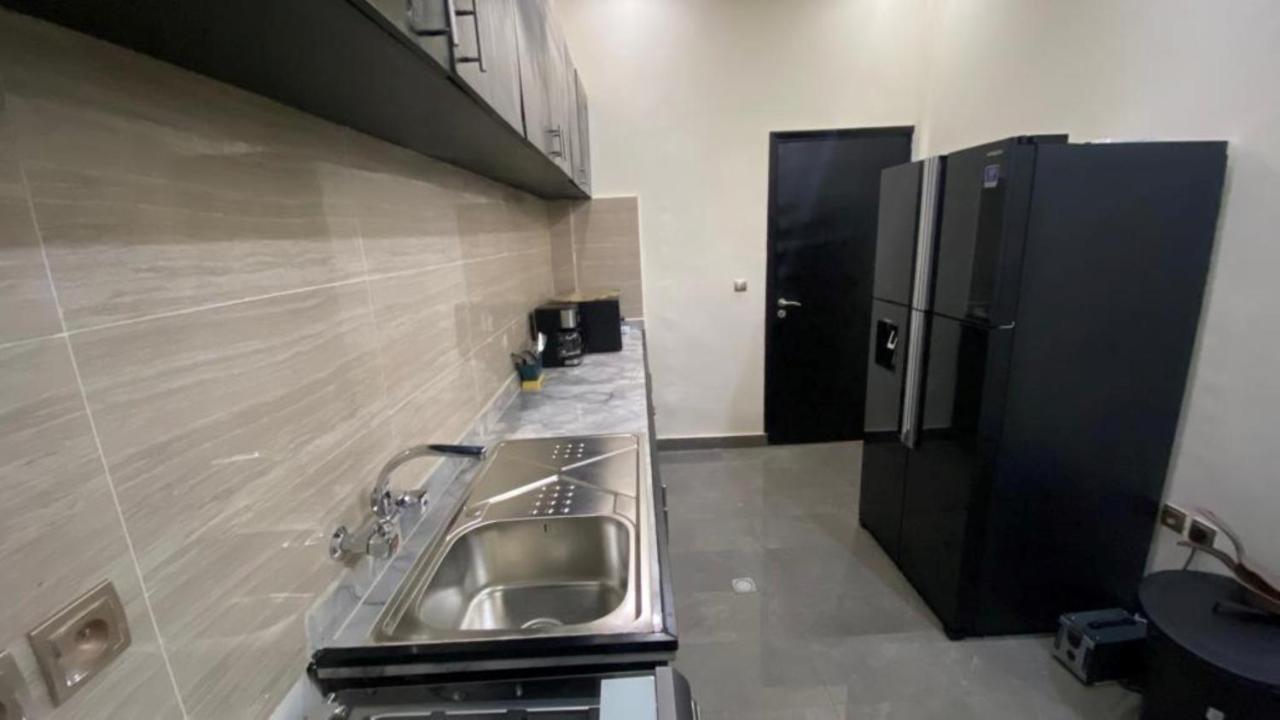 The One Apartment Yaounde Luaran gambar